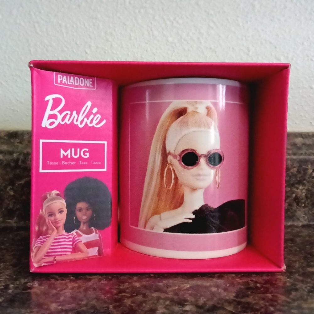 NIB Barbie Style Icon Collector's Coffee Mug
